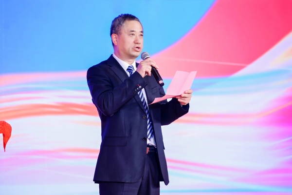 1774322755948326.jpg 集团联席总裁裘建华致祝酒辞.JPG